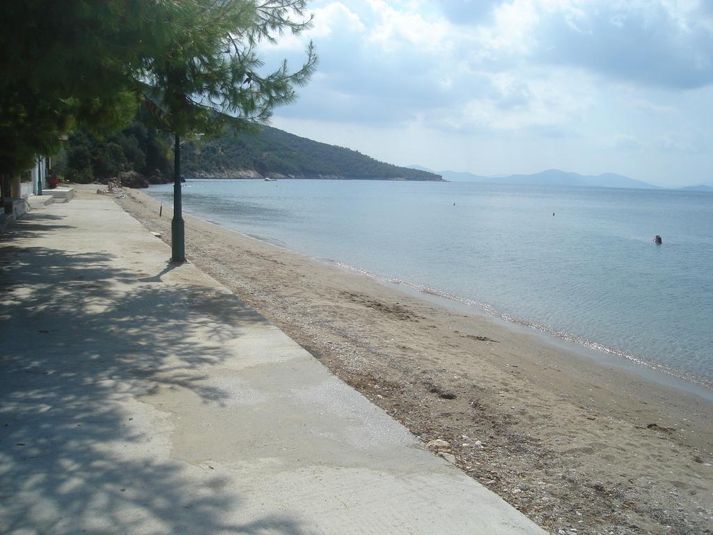 Stelios Seaside House Villa Lefokastro Exteriör bild
